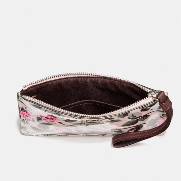 ๐SALE Coach corner zip wristlet patent leather - Picture 2 of 2